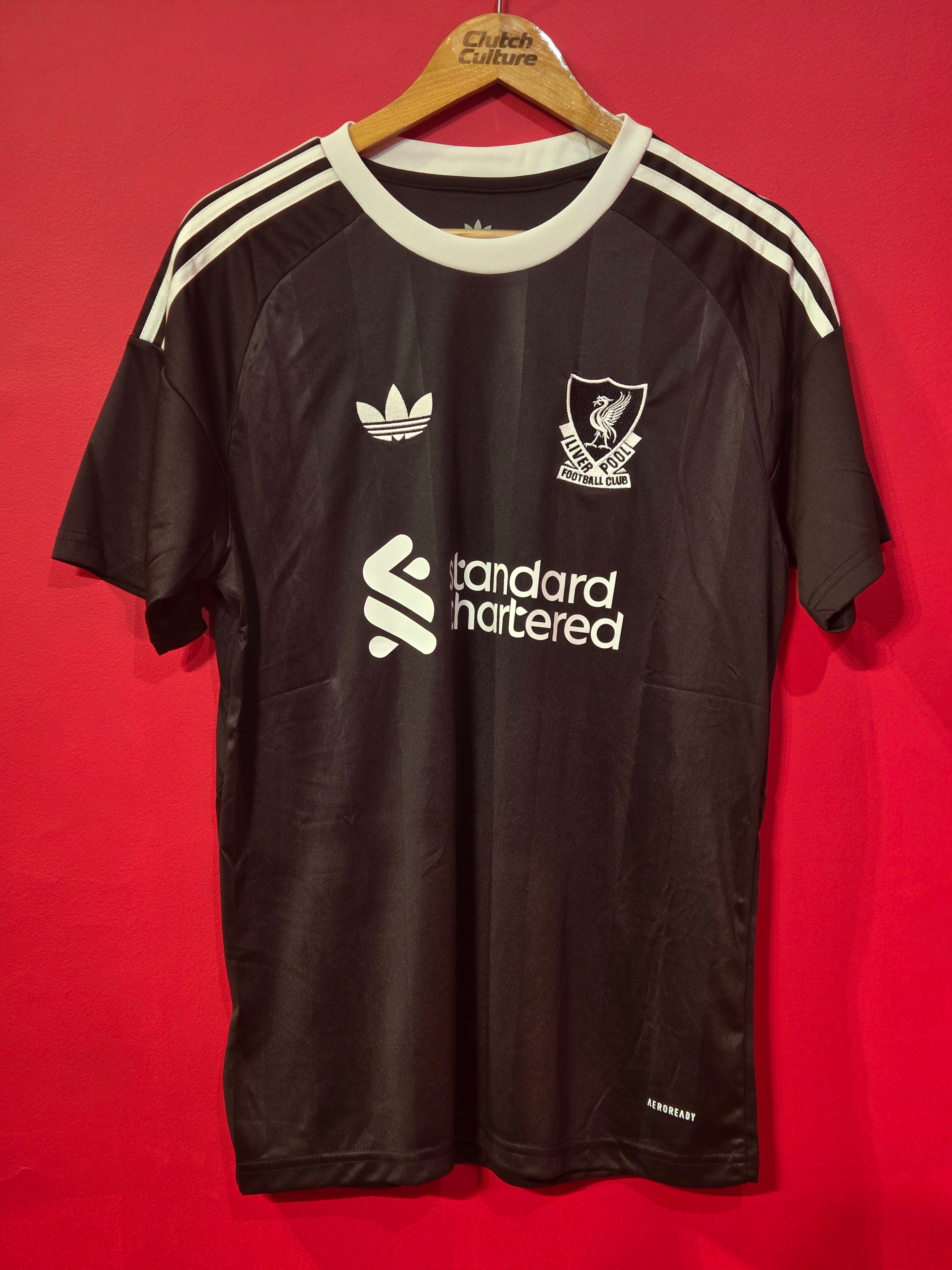 Liverpool GK Black 25/26 Fan Version