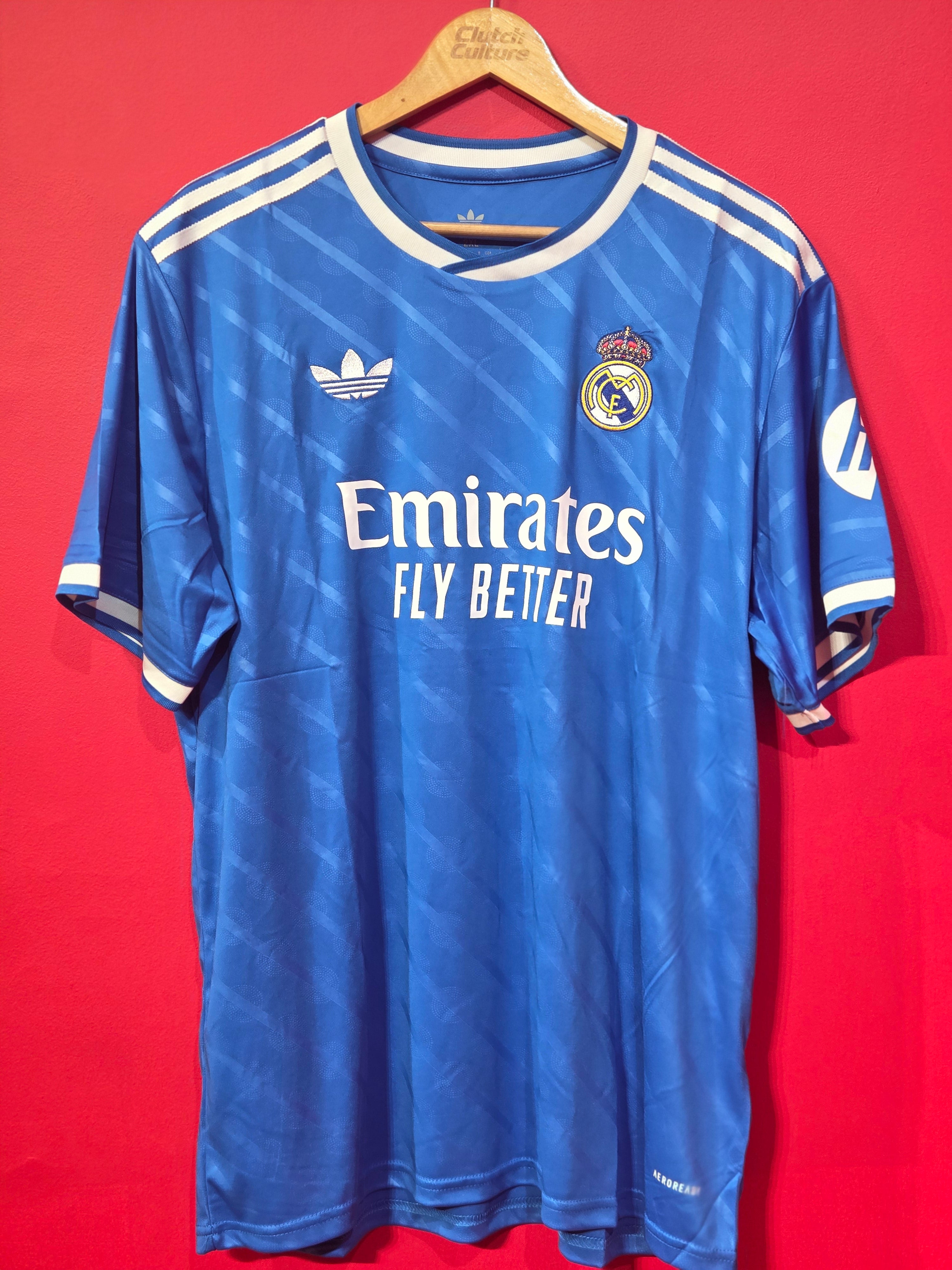 Real Madrid Third 25/26 Fan Version