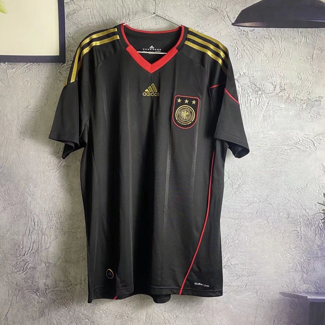 Germany Away 10/11