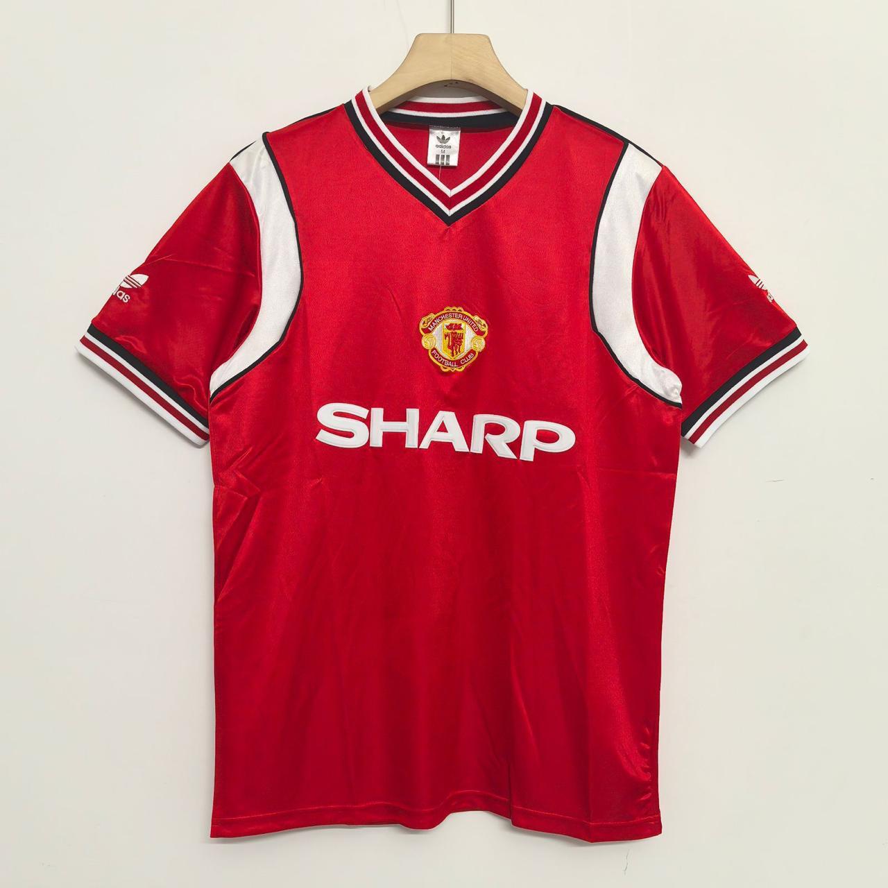 Manchester United Home 84/86