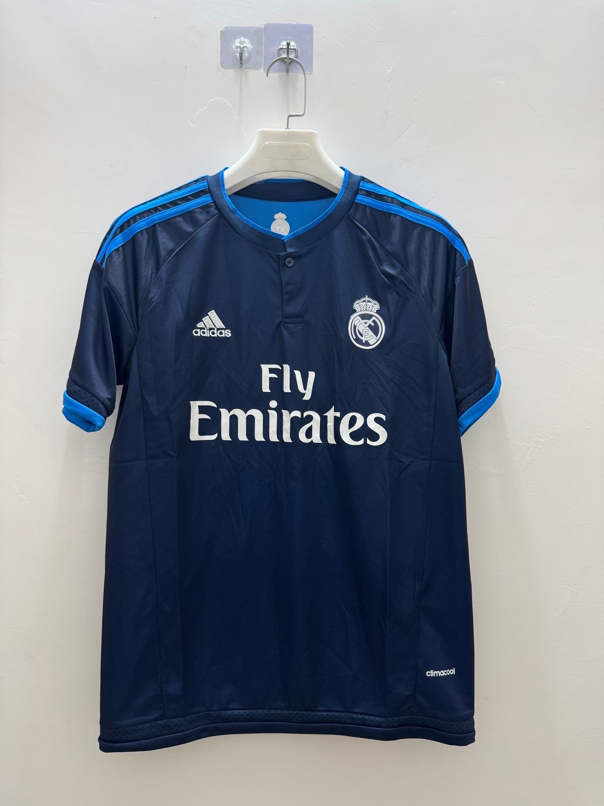 Real Madrid Third 15/16