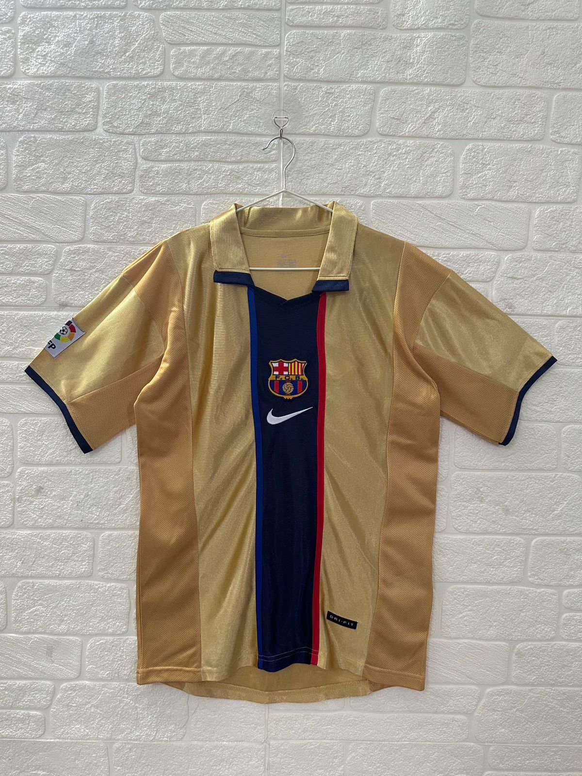 Barcelona Away 01/02