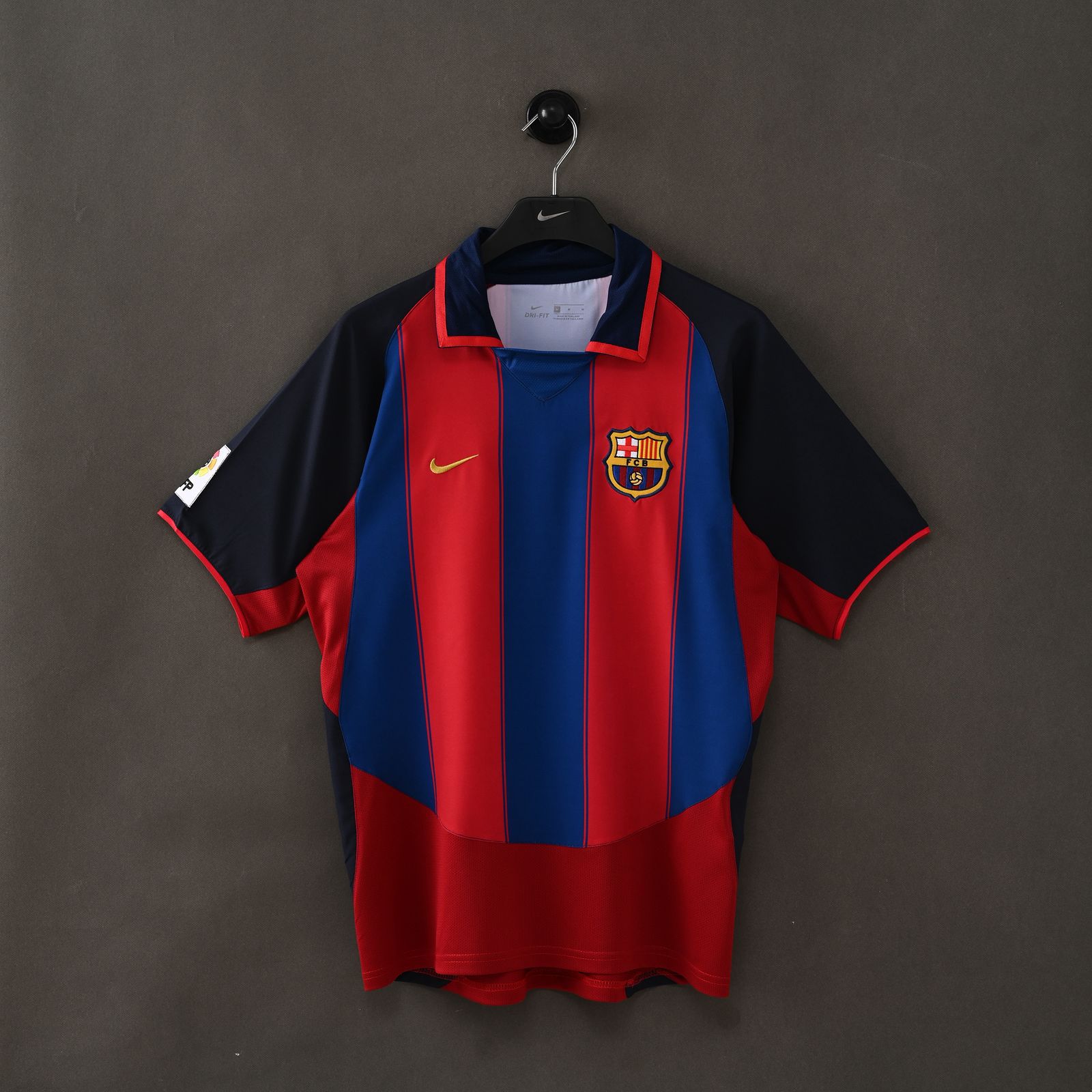 Barcelona Home 03/04