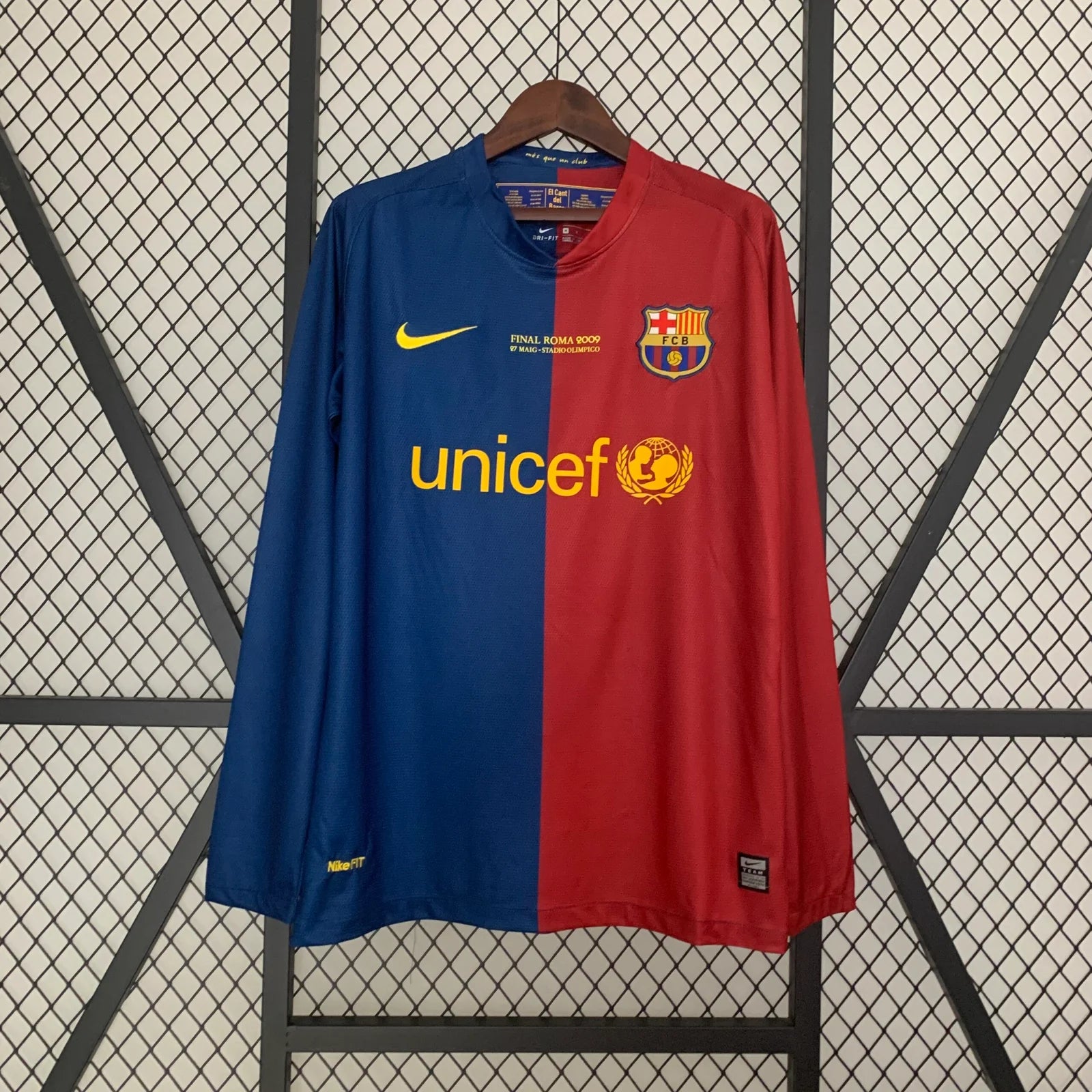 Barcelona Home 08/09 Full Sleeves